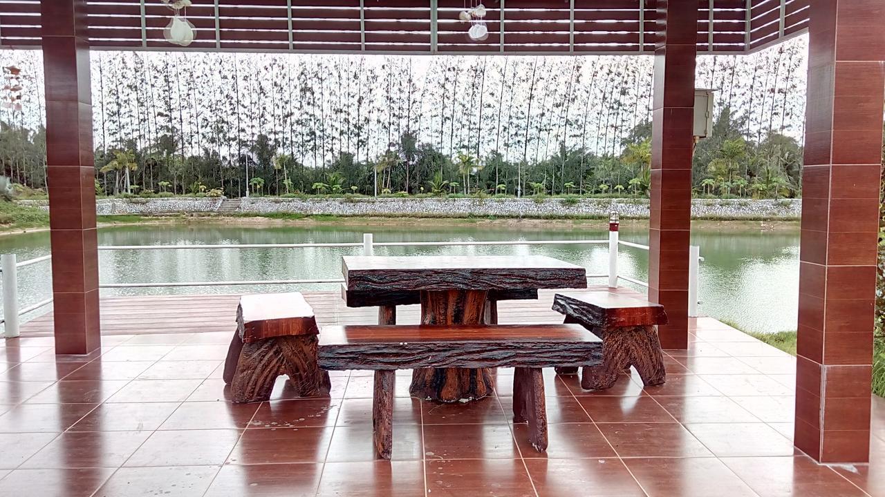 Suratthani Airport Resort Surat Thani Exterior foto